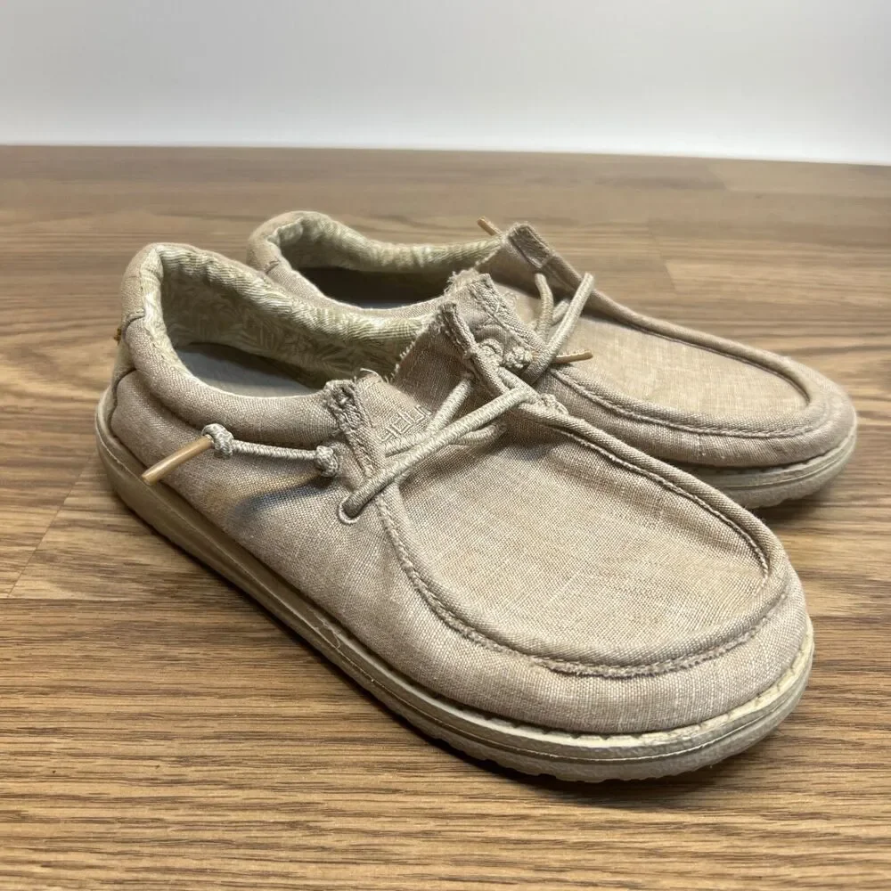 Hey Dude Wally Youth Beige Size 2 Slip On School Loafers Shoes Unisex Boys Girls
